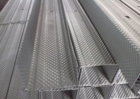 Профиль для гипсокартона есть в любом строительном магазине Профиль для гипсокартона есть в любом строительном магазине