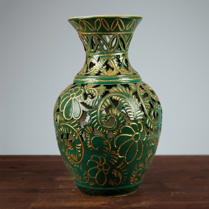 Купить форму вазу. Форма вазы. Зеленые вазы. Формы ВАЗ. Керамика вазы формы.