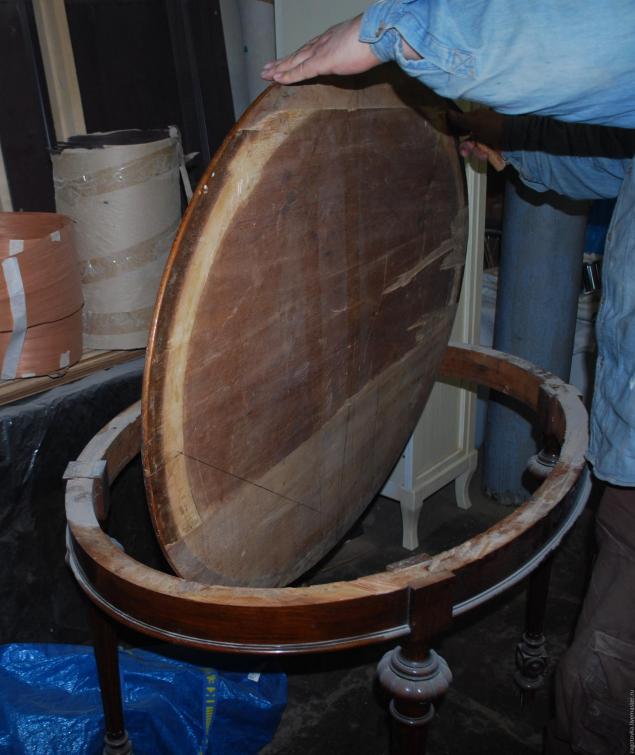 Отреставрировать деревянную мебель своими руками