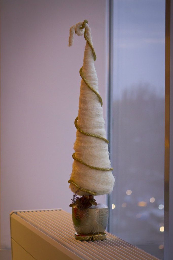 Мастер-класс новогодняя елка из сизаля, фото № 35