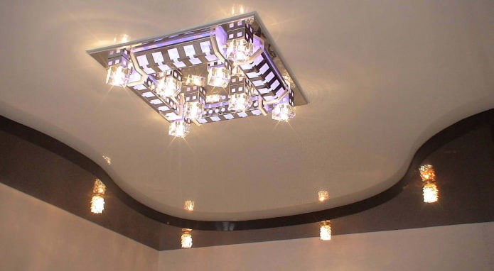 Потолок из гипсокартона с подсветкой на кухне