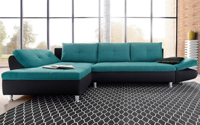 диван черно-бирюзового цвета в интерьере