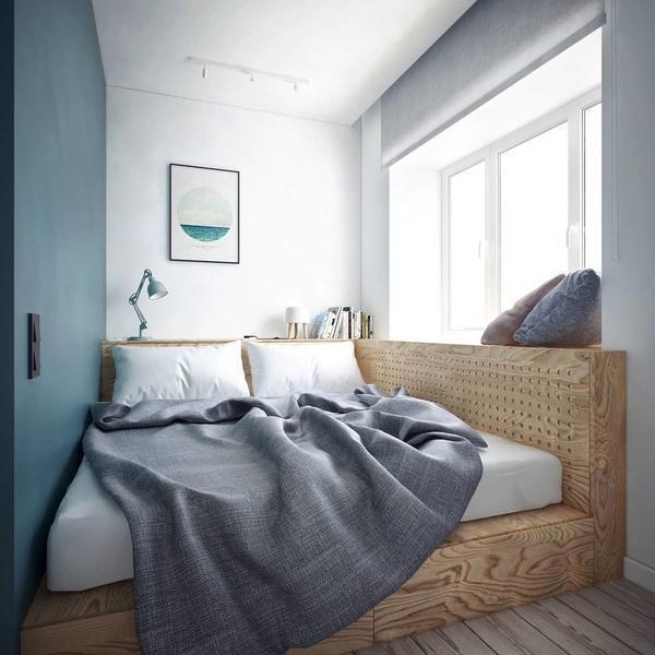 Кровати-подиумы очень разнообразны по видам, однако в маленьних спальнях есть ряд своих правил для их использования