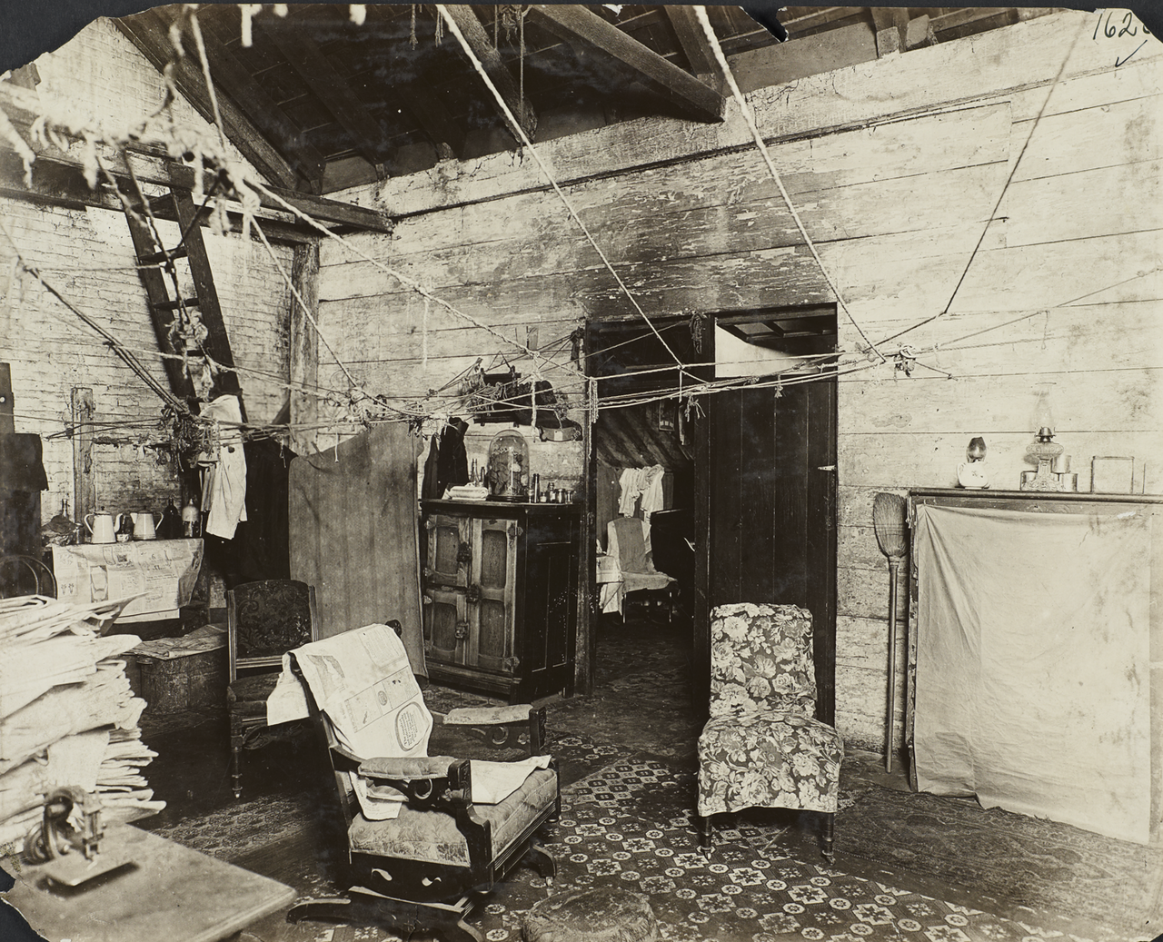 Квартира в доходном доме. 1916