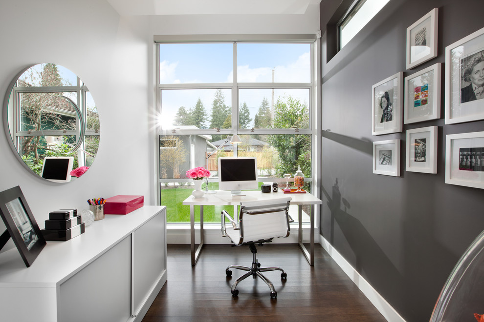 Современный дизайн интерьера домашнего офиса от Meister Construction