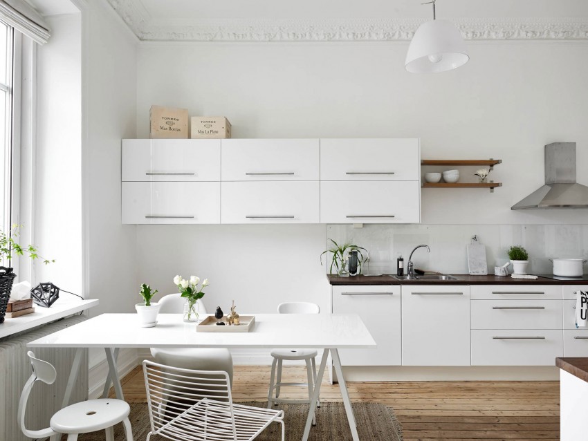 Функциональные шкафчики кухни в интерьере квартиры в скандинавском стиле