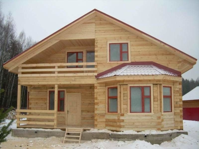 Загородный дом построенный по этой технологии, выглядит не менее интересно и презентабельно, особенно при условии грамотного проектирования загородный дом своими руками