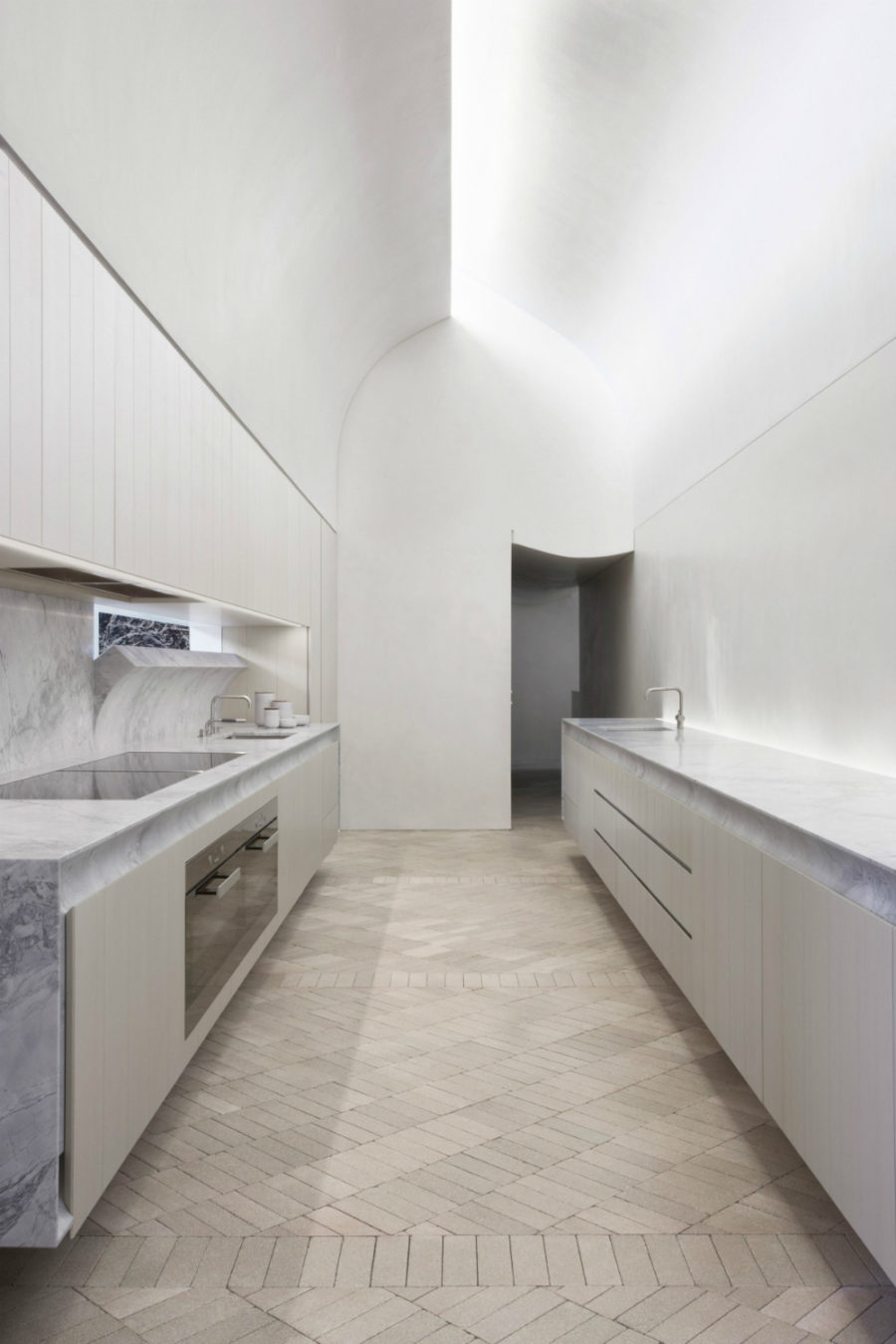 Современные тенденции в дизайне кухни в вашем доме - необычный дизайн потолка