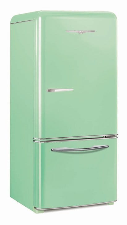Яркий холодильник мятного цвета