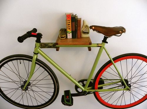 Как подвесить велосипед на стену с помощью крепления