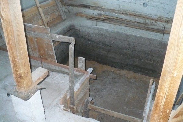 Изготовление литых стен в готовом гараже Изготовление литых стен в готовом гараже