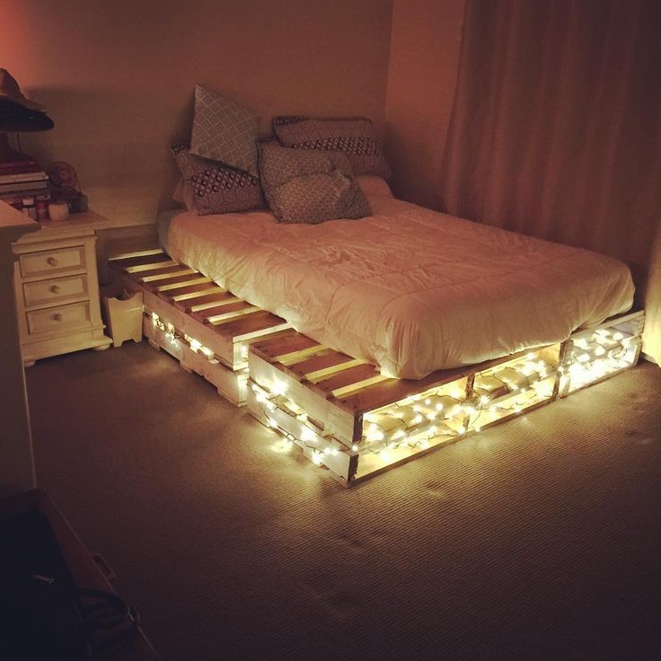 Кровать из поддонов с подсветкой своими руками фото пошагово