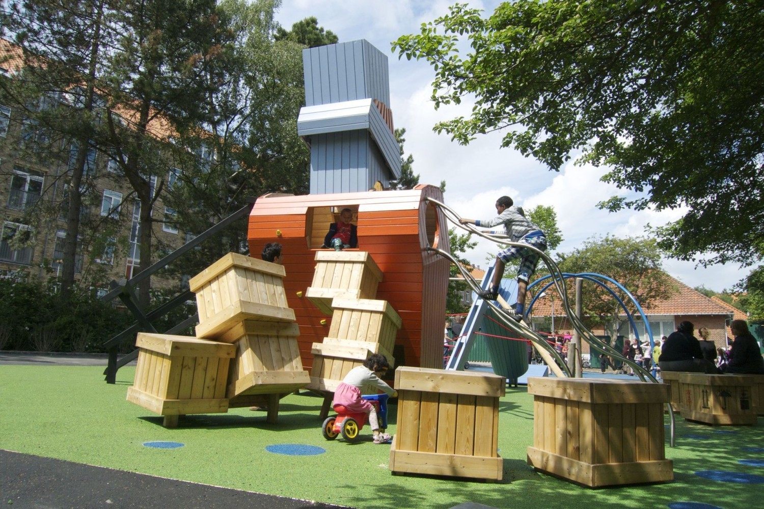 Детские площадки в китае фото
