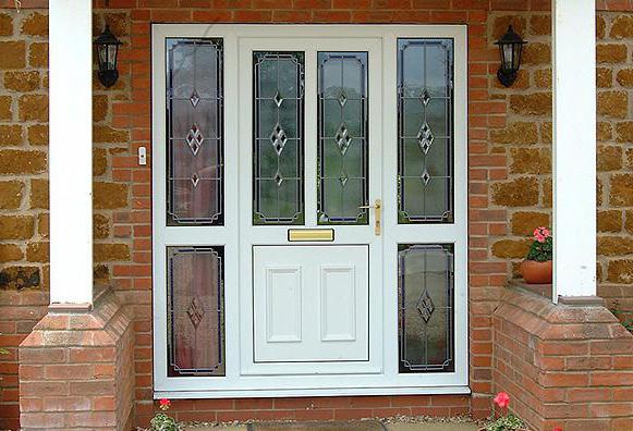 the repair of plastic entrance doors