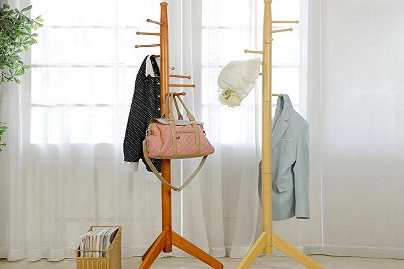 Вешалка напольная для одежды на колесиках своими руками