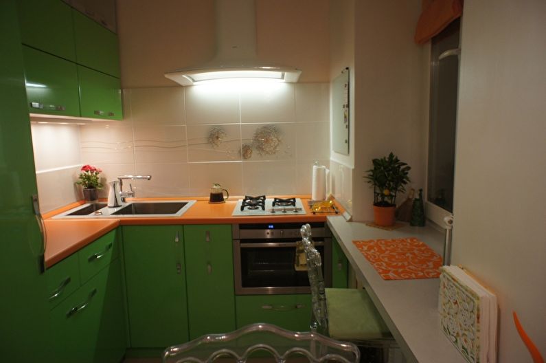 Зеленая кухня в хрущевке - дизайн интерьера