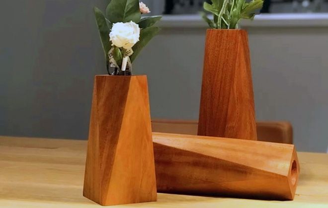 деревянная ваза для цветов