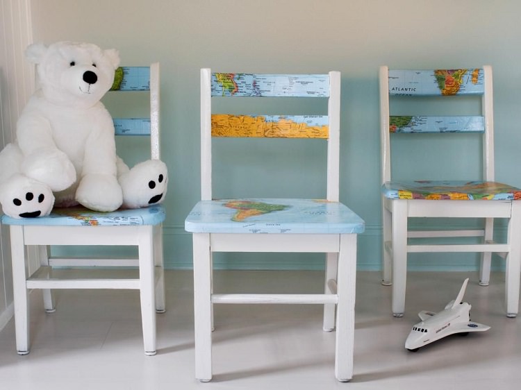 Декорирование детских стульчиков с помощью карты мира